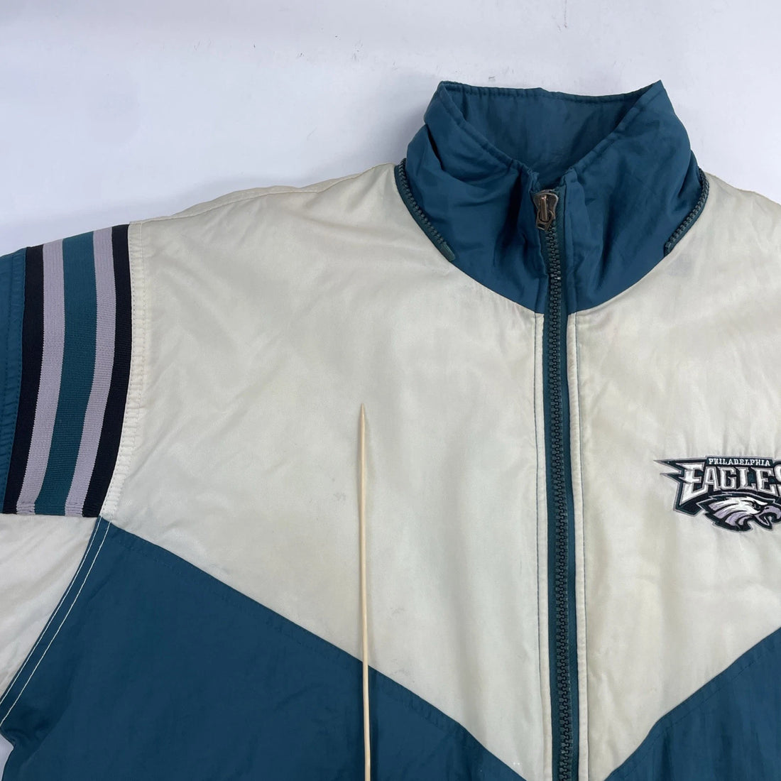Vintage Philadelphia Eagles Pro Player Puffer Jacket Size Large 90s NFL