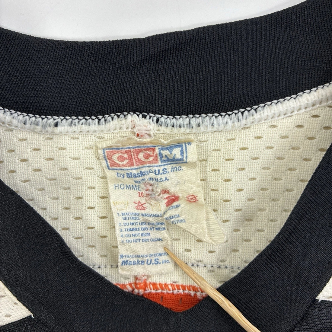 Vintage Philadelphia Flyers Bobby Clarke CCM Jersey Size Medium NHL