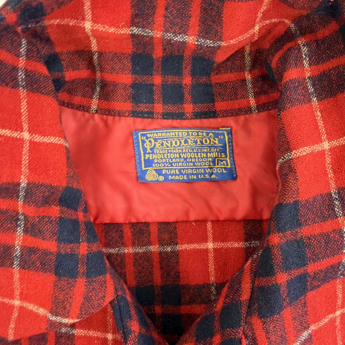 Vintage Pendleton Wool Board Button Up Shirt Size Medium Plaid