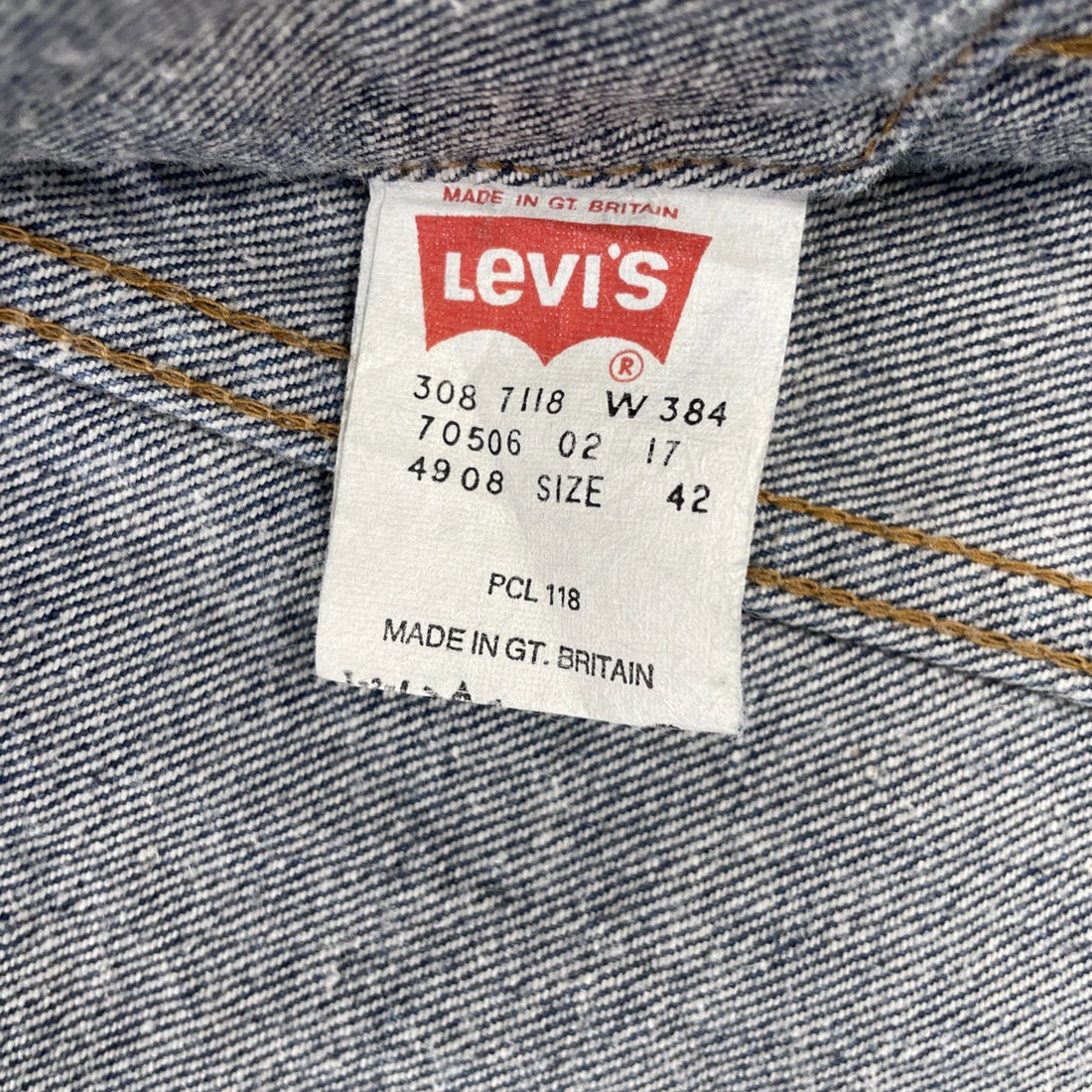 Vintage Levi's Denim Trucker Jacket Size 42 Blue