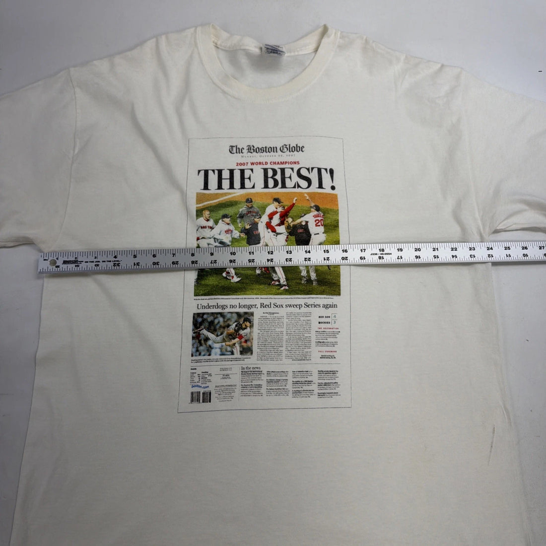 Boston Red Sox Newspaper World Champions T-Shirt Size XL 2007 MLB