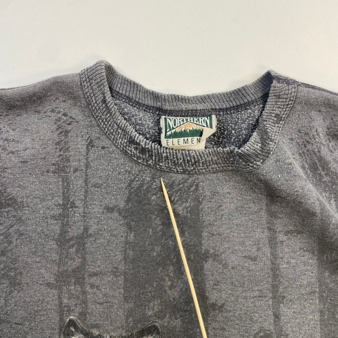 Vintage Northern Elements Wolf Pack Sweatshirt Medium All Over Print Nature