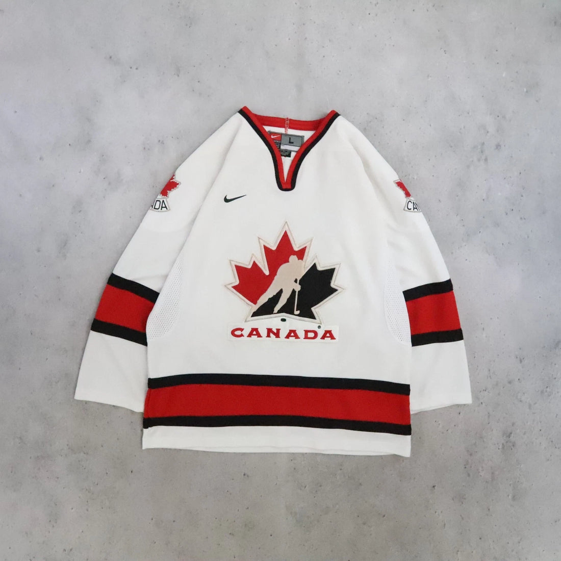 Vintage Team Canada Nike Hockey Jersey Size Large IIHF
