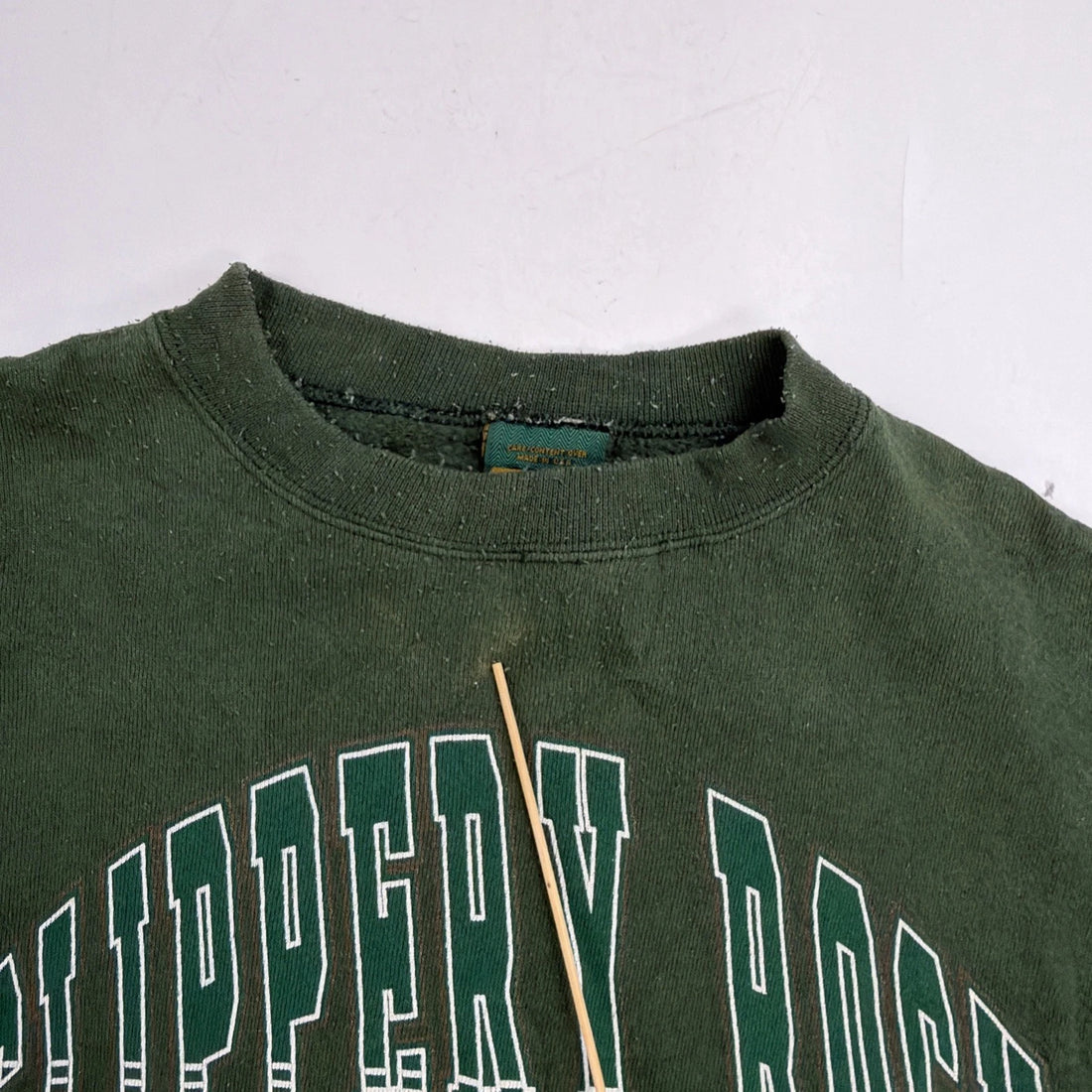 Vintage Slippery Rock Crest Crewneck Sweatshirt Size XL 90s