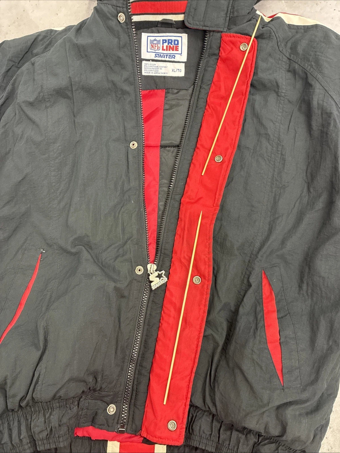 Vintage NFL Budweiser Starter Puffer Jacket Size XL