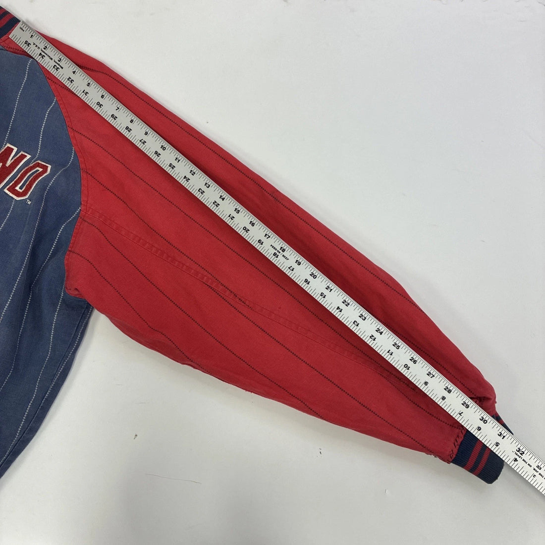 Vintage Cleveland Indians Mirage Jacket Size Medium Reversible MLB