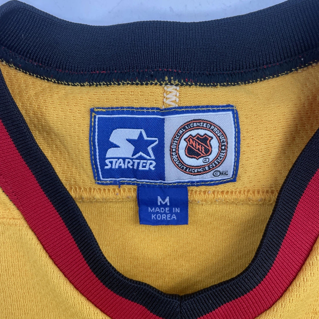 Vintage Chicago Blackhawks Starter Hockey Jersey Size Medium Gold NHL