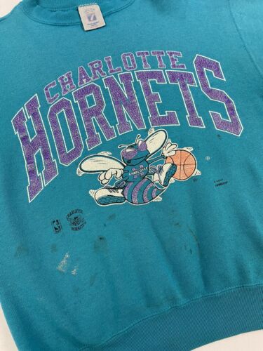 Vintage 90s Charlotte Hornets Sweatshirt Size Medium