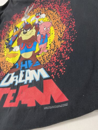 Vintage Looney Tunes Dream Team T-Shirt Size XL Basketball Cartoon