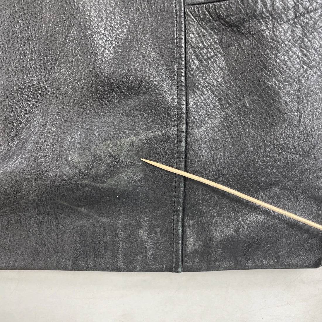 Danier Leather Coat Jacket Size Large Black