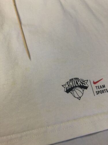 Vintage New York Knicks Logo Nike T-Shirt Size XL White NBA
