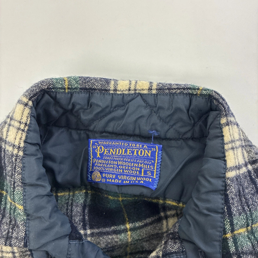 Vintage Pendleton Wool Lodge Button Up Shirt Size Small
