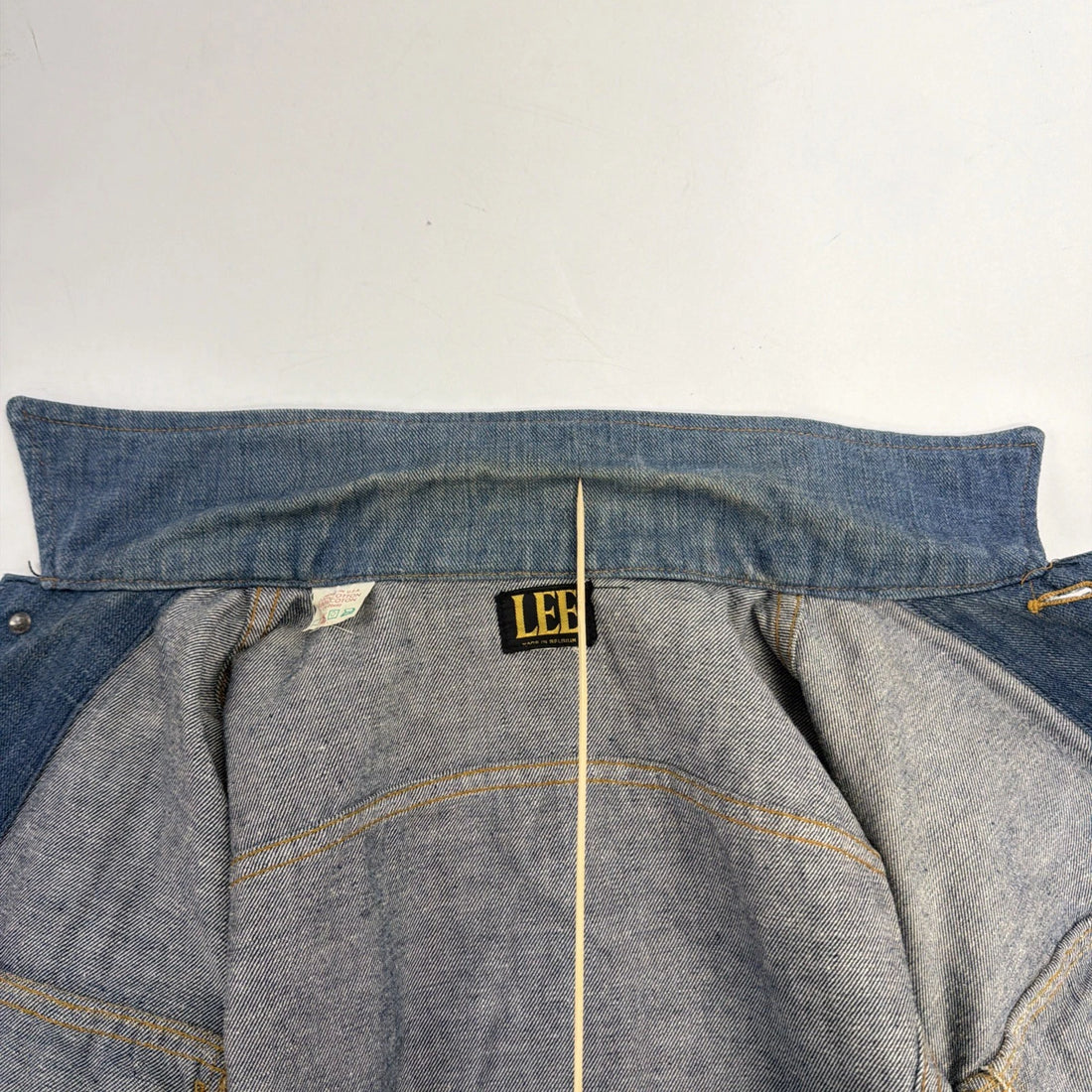 Vintage Lee Denim Trucker Jacket Size Large Euro 70s