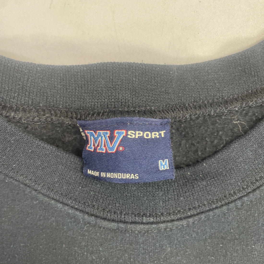 University Of Winnipeg Crewneck Sweatshirt Size Medium