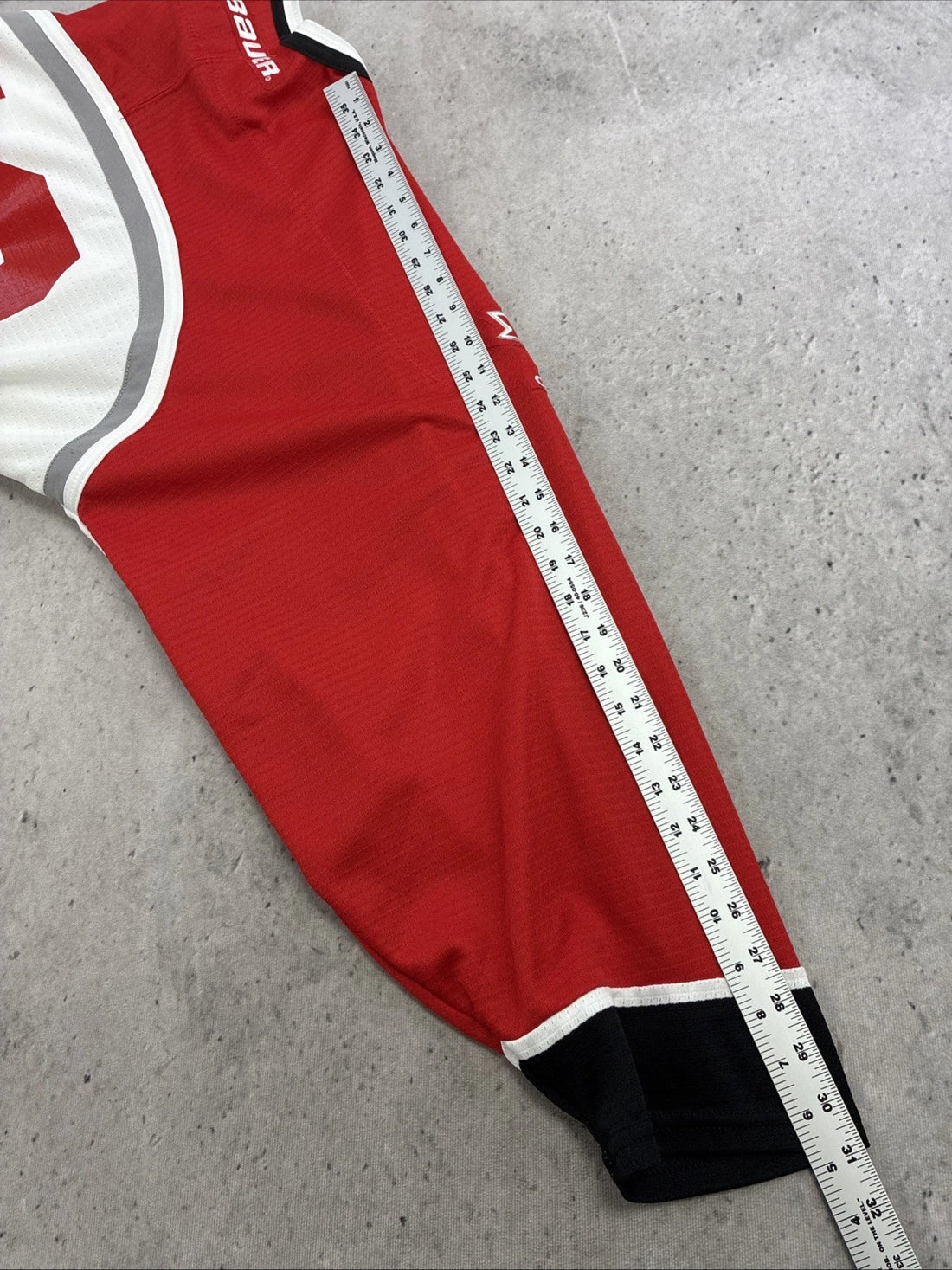 Vintage Team Canada Bauer Hockey Jersey Size XL IIHF