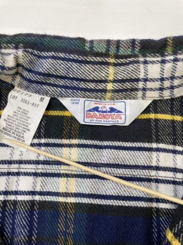 Vintage Dakota Button Up Shirt Size Medium Tartan Plaid