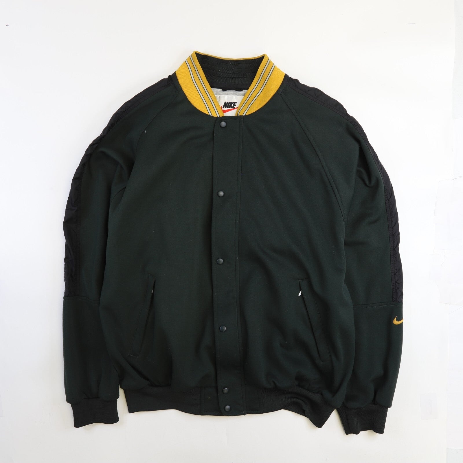 nike bomber jacket vintage