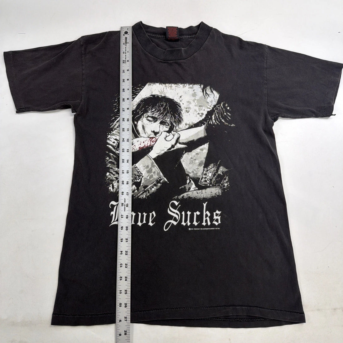 Vintage Love Sucks Vampire Fashion Victim T-Shirt Size Medium 90s