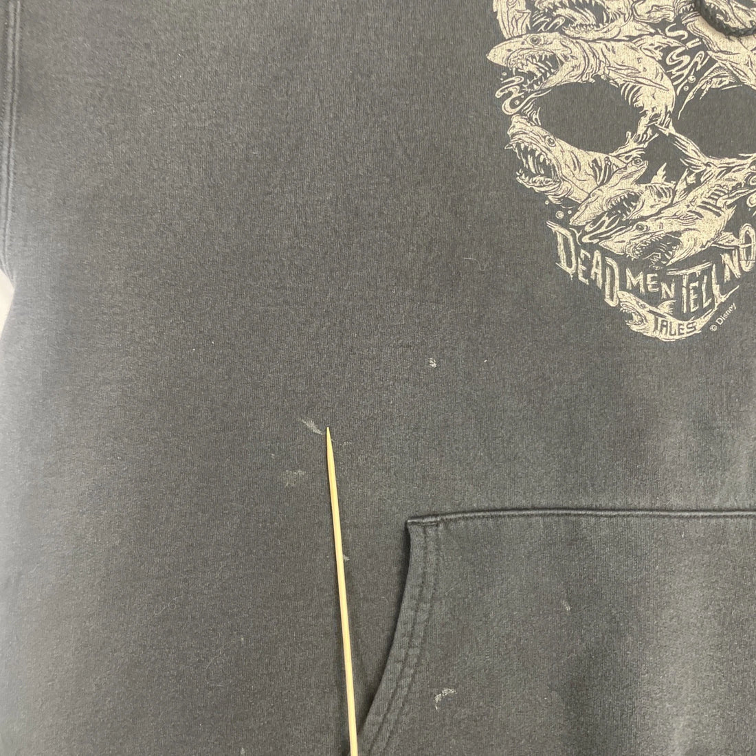 Pirates Of The Caribbean Dead Men Tell No Tales Disney Sweatshirt Hoodie XL