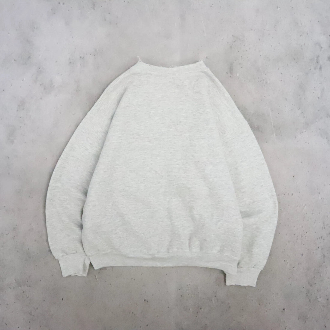 Milwaukee Bucks Crewneck Sweatshirt Size XL Distressed NBA