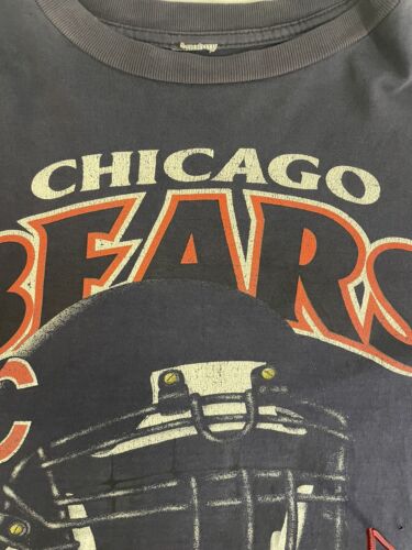 Vintage Chicago Bears Helmet T-Shirt Size Large 1996 90s NFL