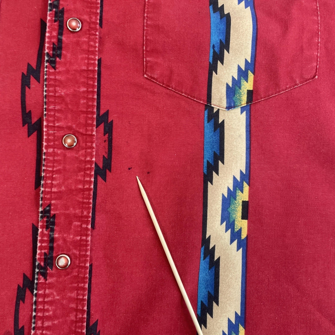 Vintage Wrangler Western Aztec Pearl Snap Shirt Size Medium Red