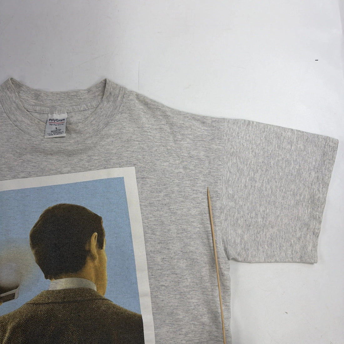 Vintage Mr. Bean Guess Who Polaroid T-Shirt Size Large 90s