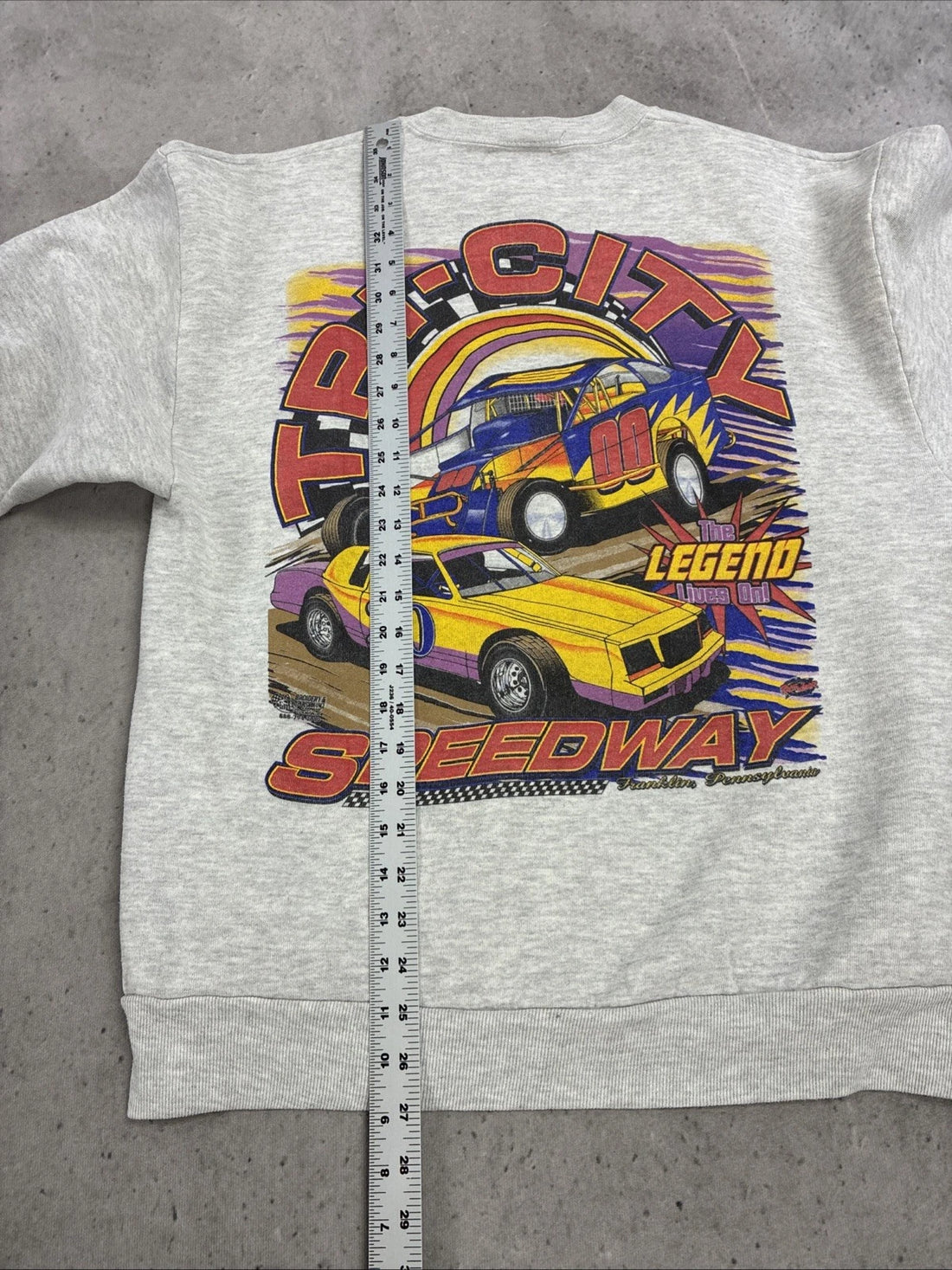 Vintage The Legend Live On Tri-City Speedway Racing Crewneck Sweatshirt Large