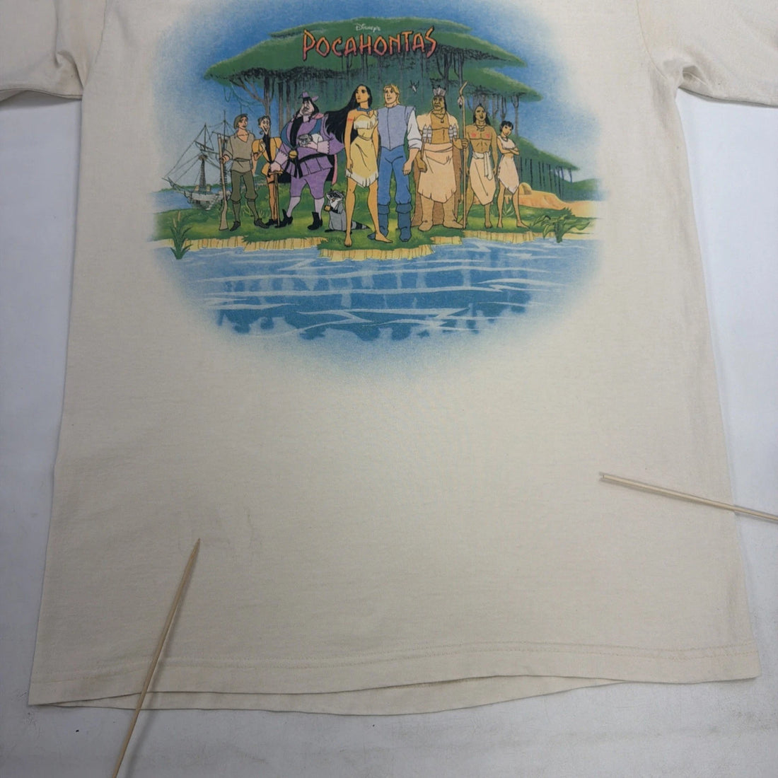 Vintage Pocahontas Disney T-Shirt Size Large 90s