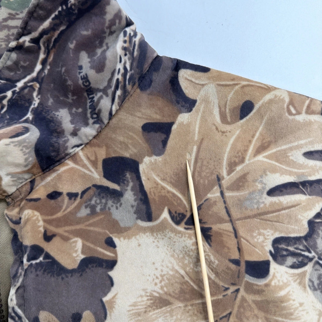 Vintage Pella Advantage Camo Bomber Jacket Size XL