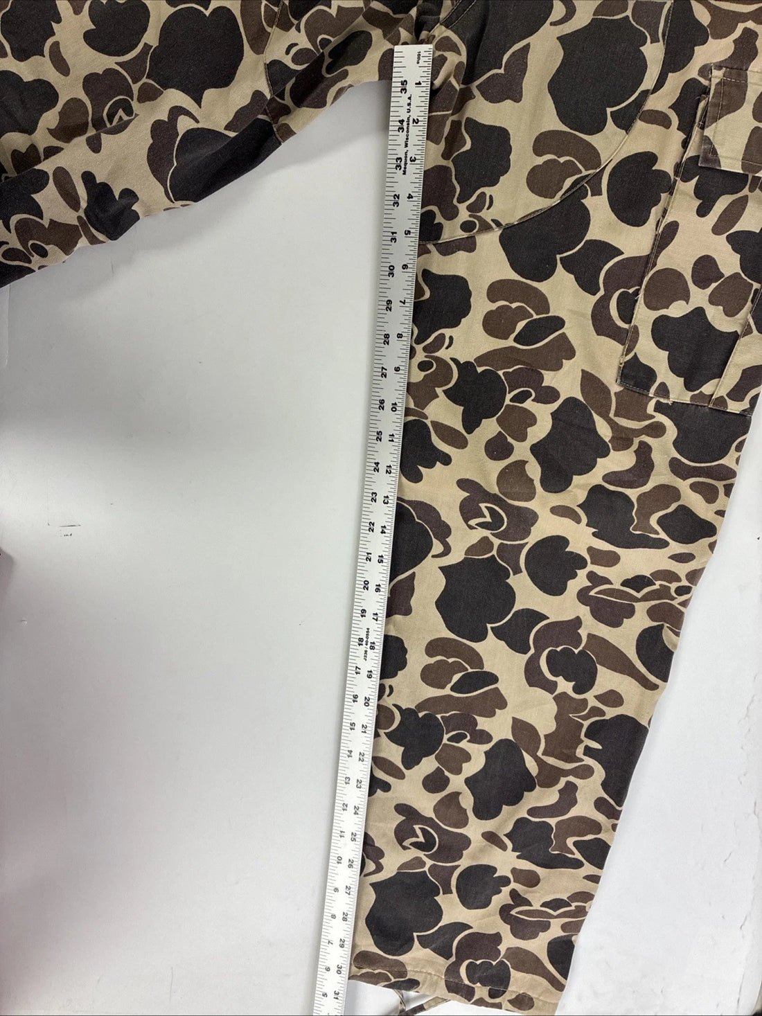Vintage Winchester Camo Cargo Pants Size 34