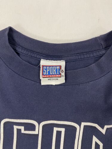Vintage UCONN Huskies 1999 National Champions T-Shirt Size Medium Blue 90s NCAA