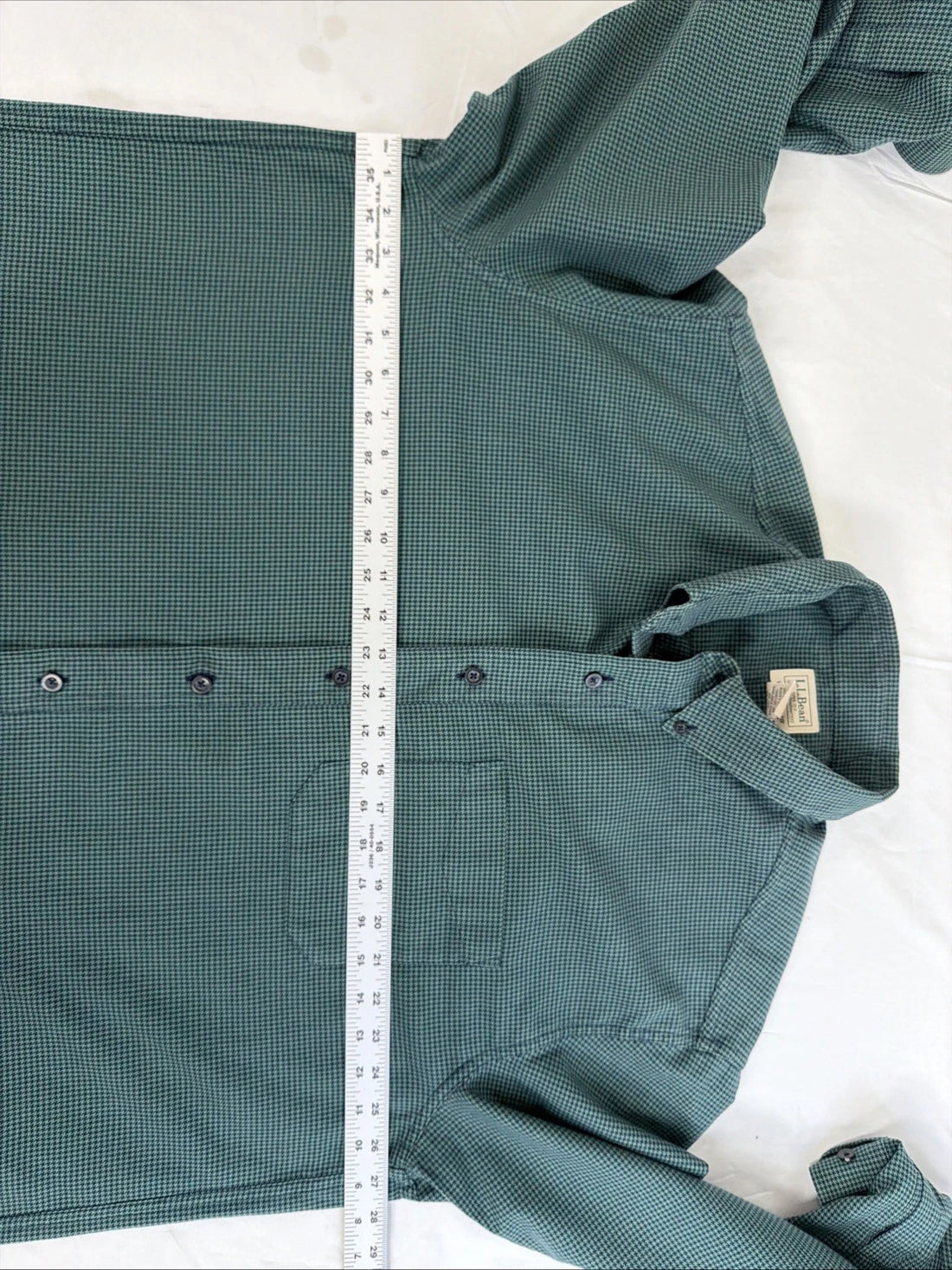 L.L. Bean Houndstooth Button Up Shirt Size XL Green