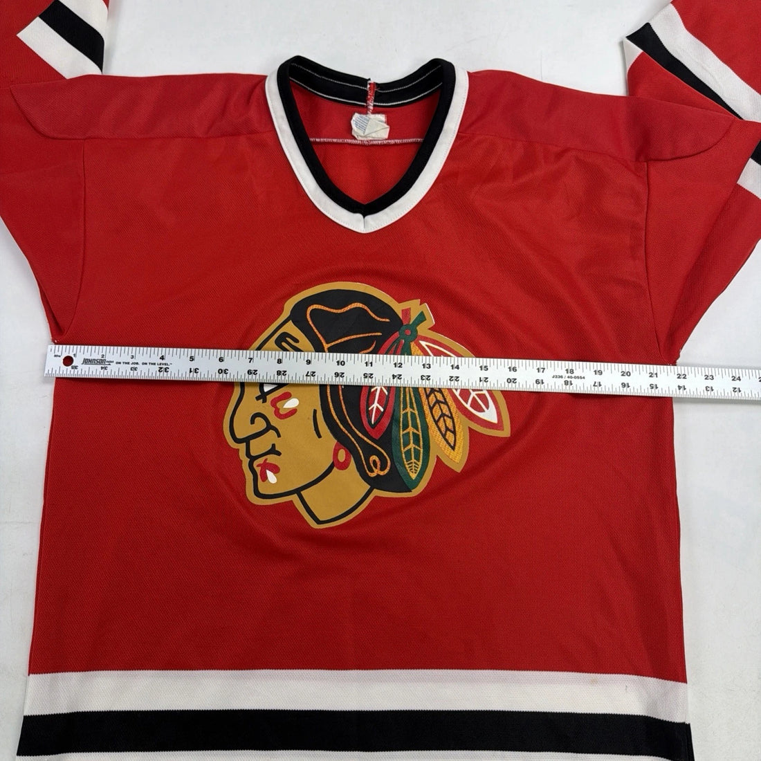 Vintage Chicago Blackhawks CCM Hockey Jersey Size Large NHL