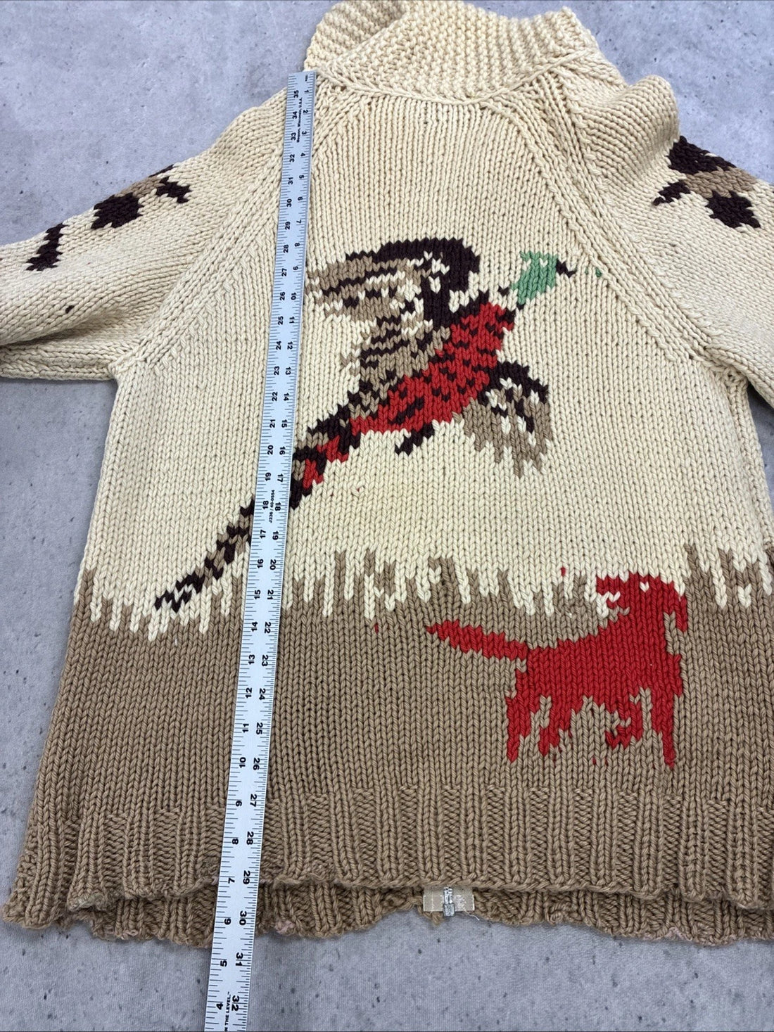 Pheasant Hunting Dog Wool Knit Cowichan Sweater Size Large Vintage