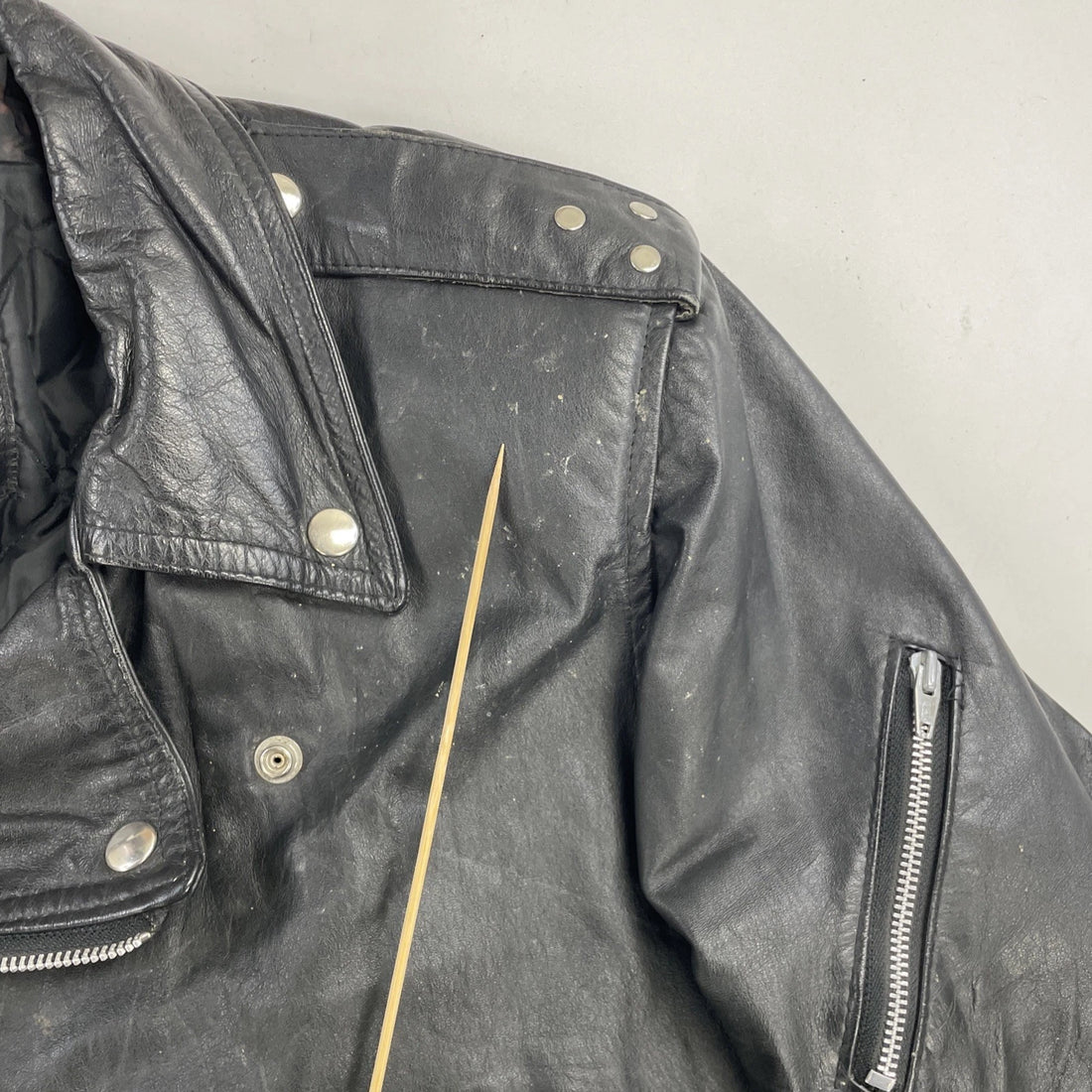 Intersect Live The Adventure Leather Classic Motorcycle Jacket Size 40 Black