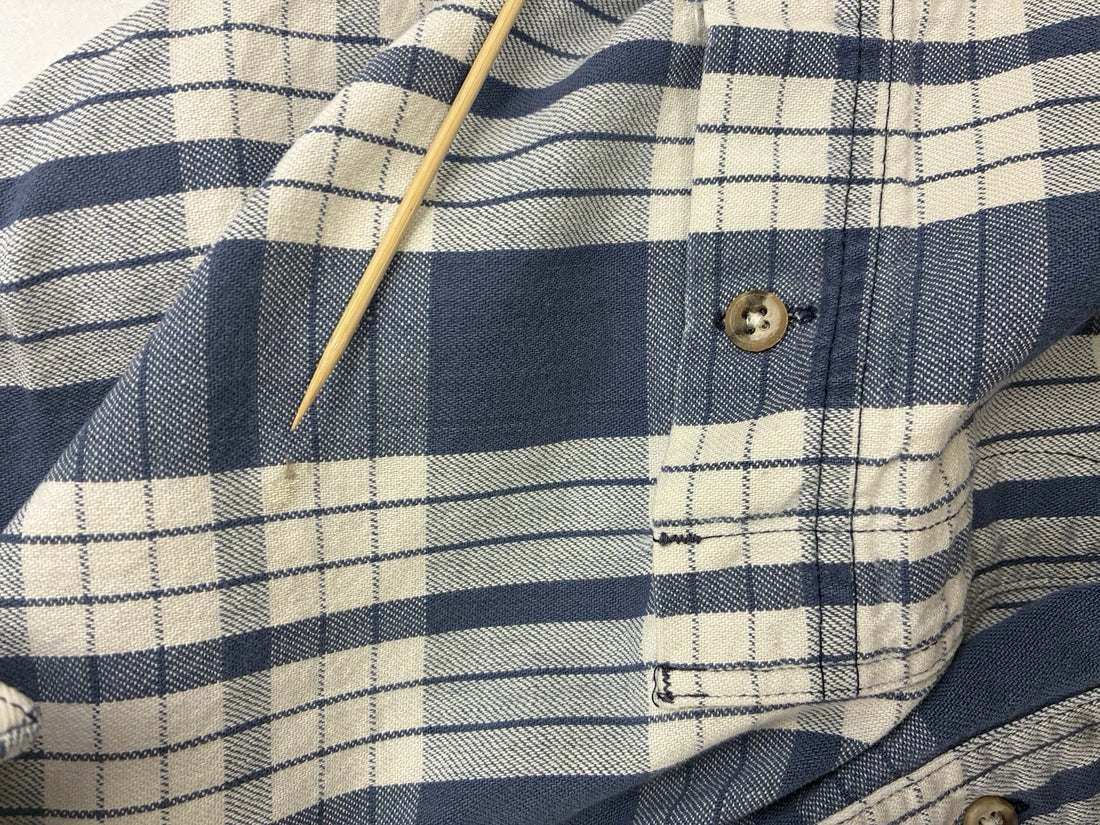 Eddie Bauer McKinley Cloth Button Up Shirt Size Medium Blue Plaid