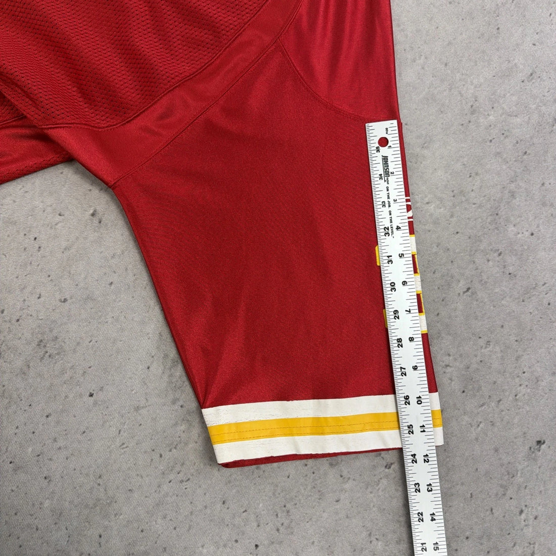 Vintage Kansas City Chiefs Priest Holmes Reebok Jersey Size XL NFL