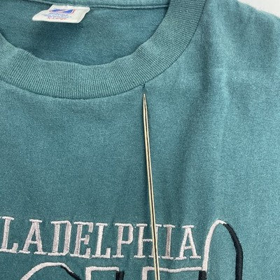 Vintage Philadelphia Eagles T-Shirt Size XL Embroidered 90s NFL