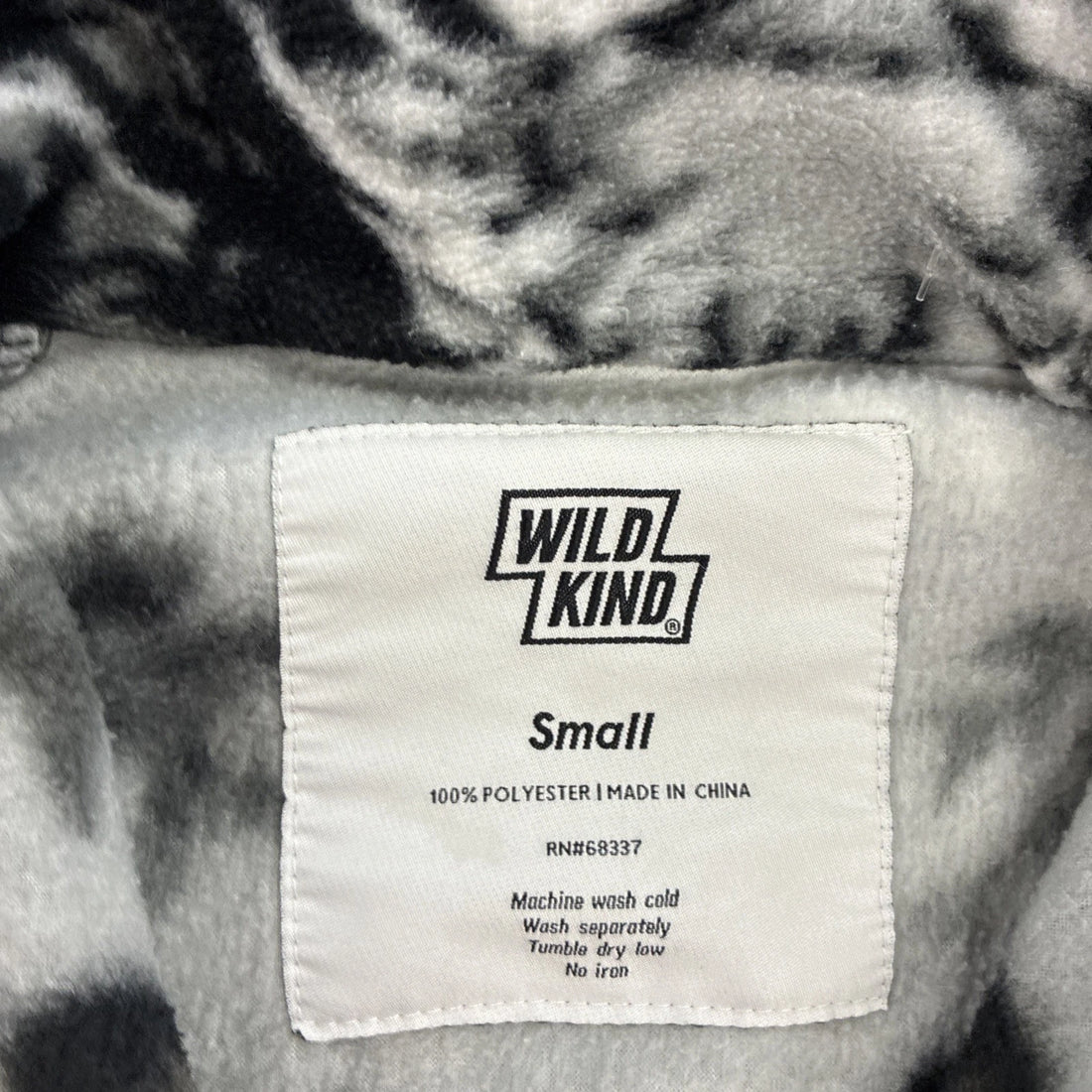 Wolf Forest Winter Fleece Jacket Size Small