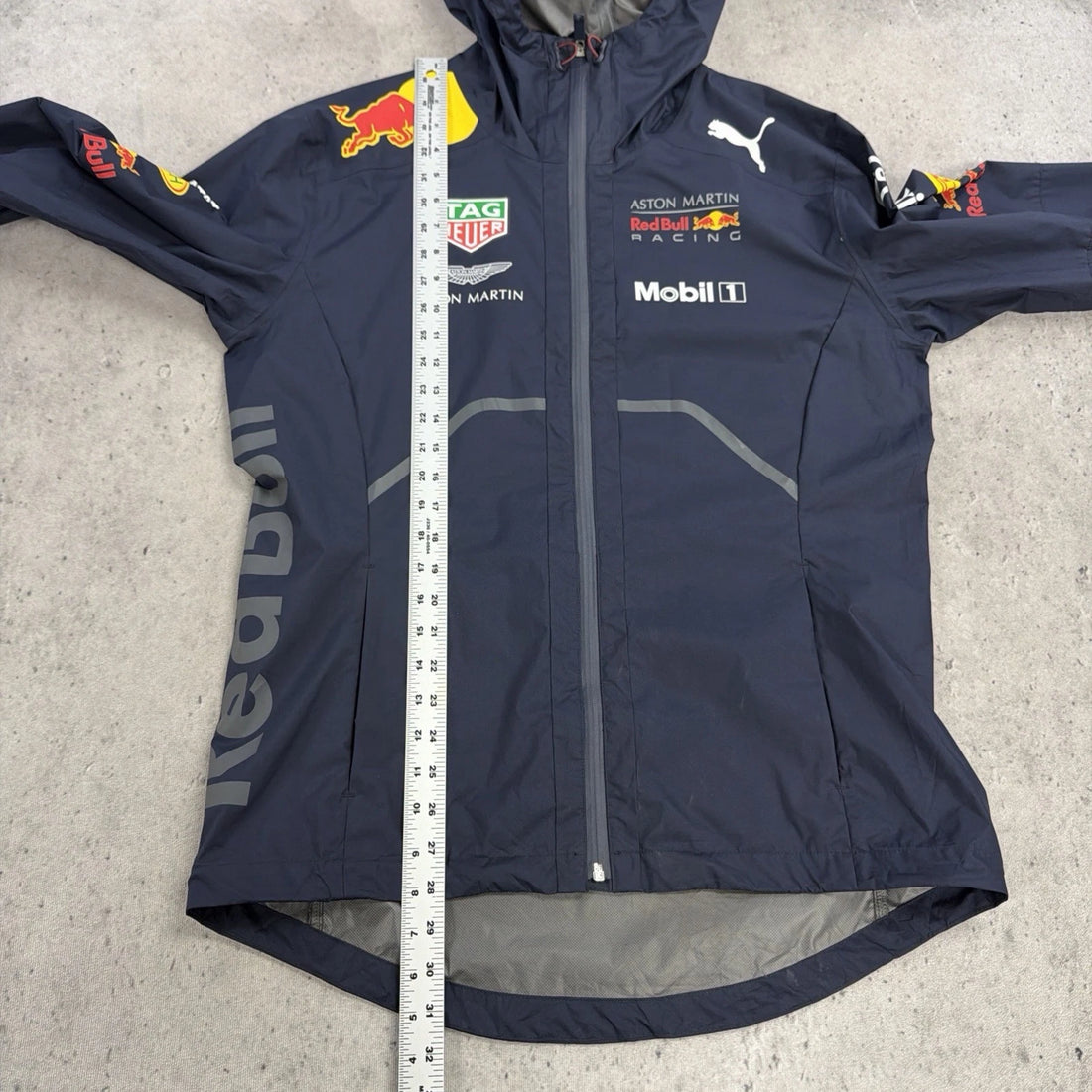 Red Bull Racing Puma Windbreaker Jacket Size Medium
