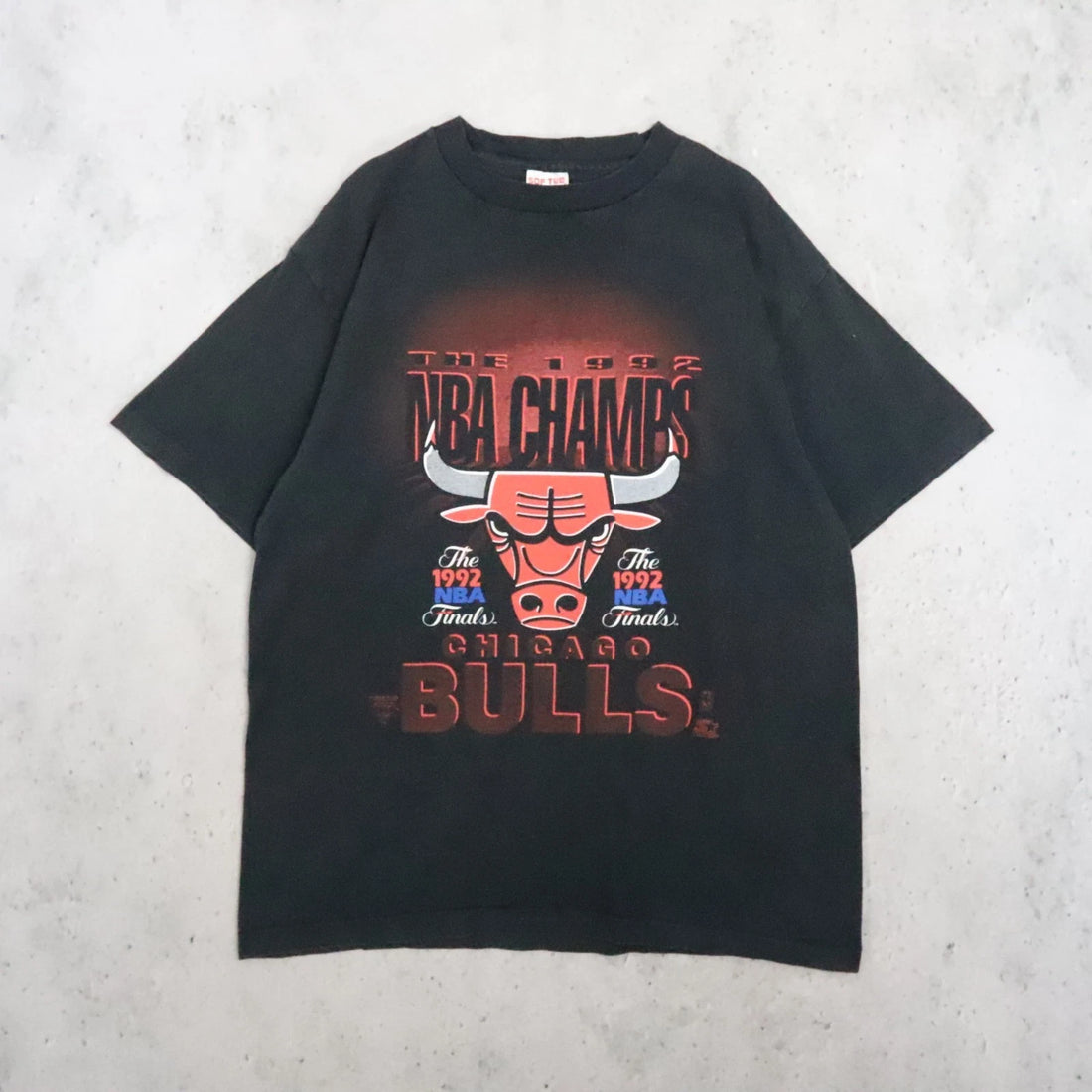 Vintage Chicago Bulls NBA Champs 1992 T-Shirt Size XL 90s