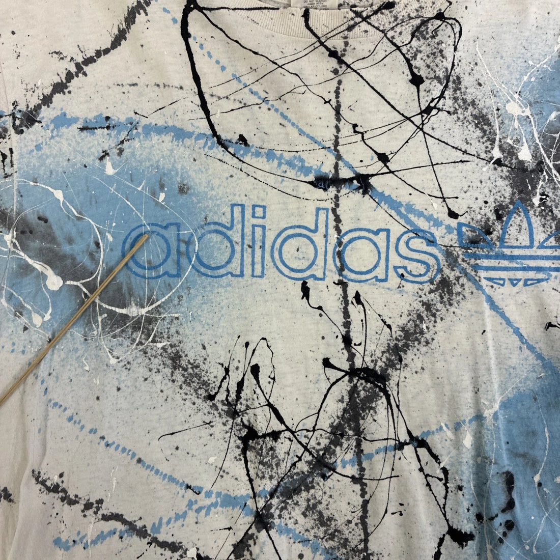 Vintage Adidas Trefoil Paint Splatter T-Shirt Size Medium 90s