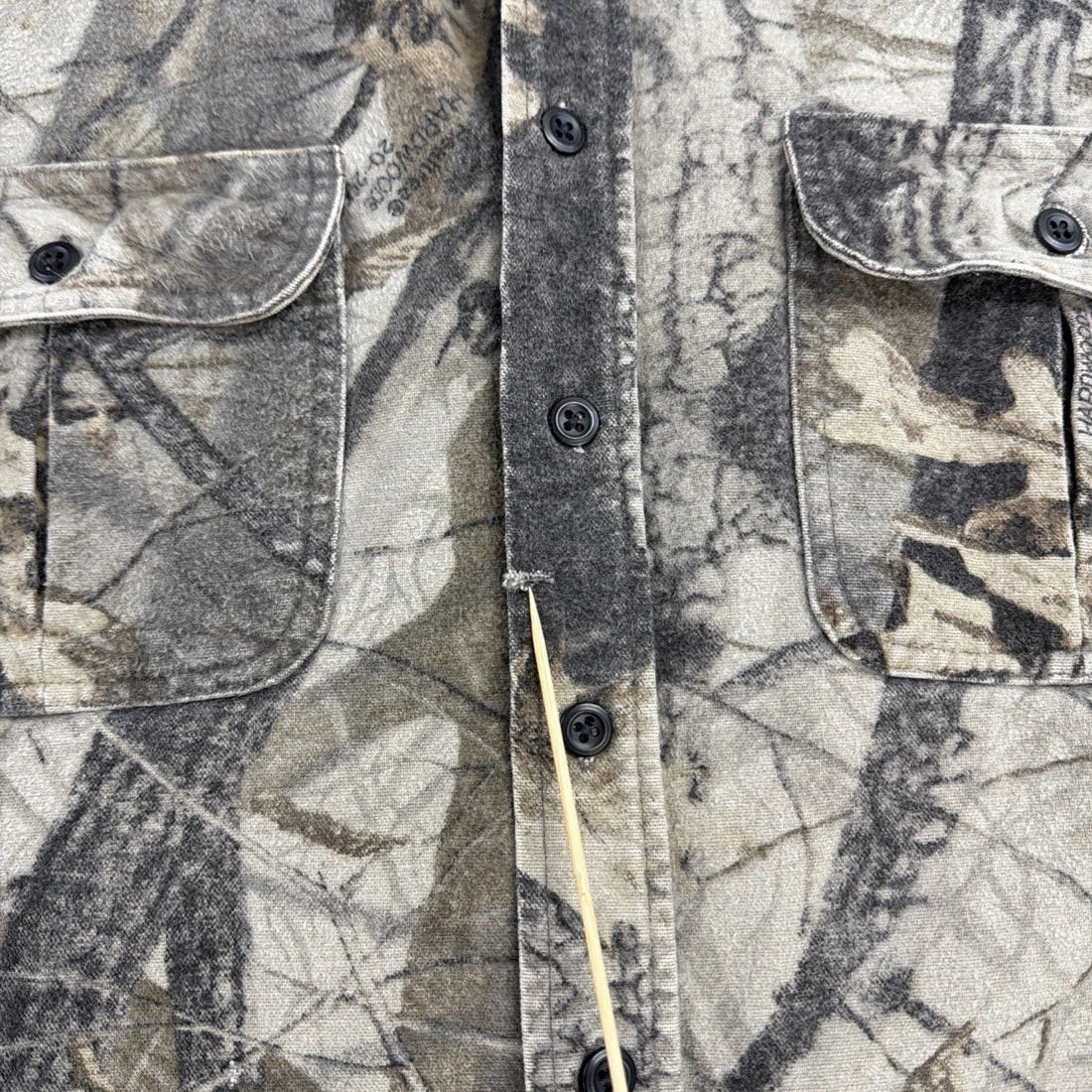 Vintage Cabela's Realtree Hardwoods Camo Button Up Shirt Size XL Tall