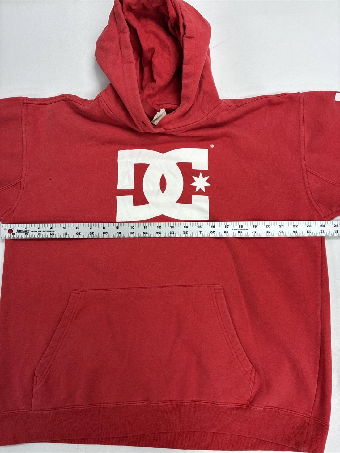 DC Shoe Co USA Sweatshirt Hoodie Size Large Skate Red