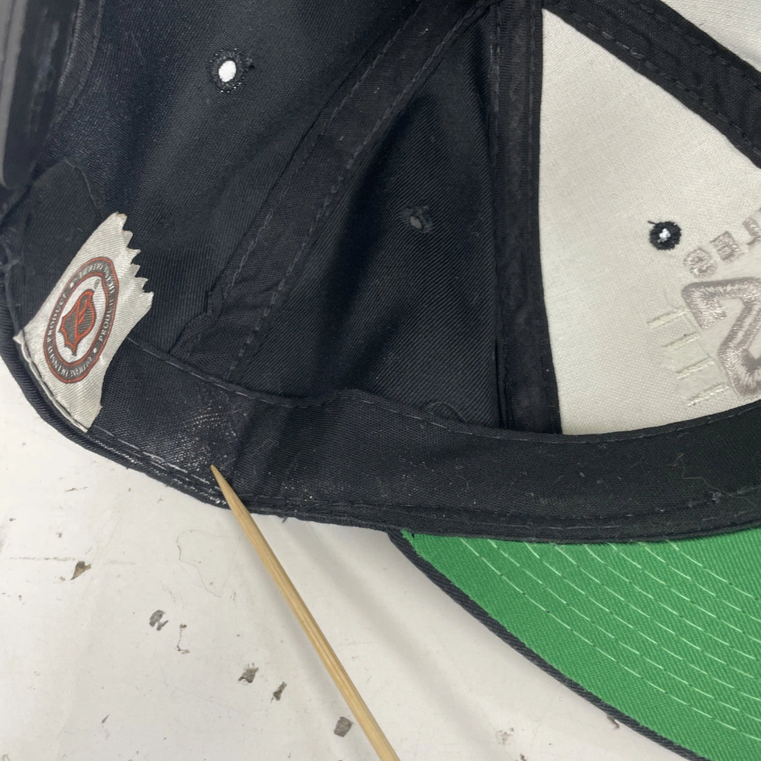 Vintage Los Angeles Kings G Cap Snapback Hat OSFA 90s NHL