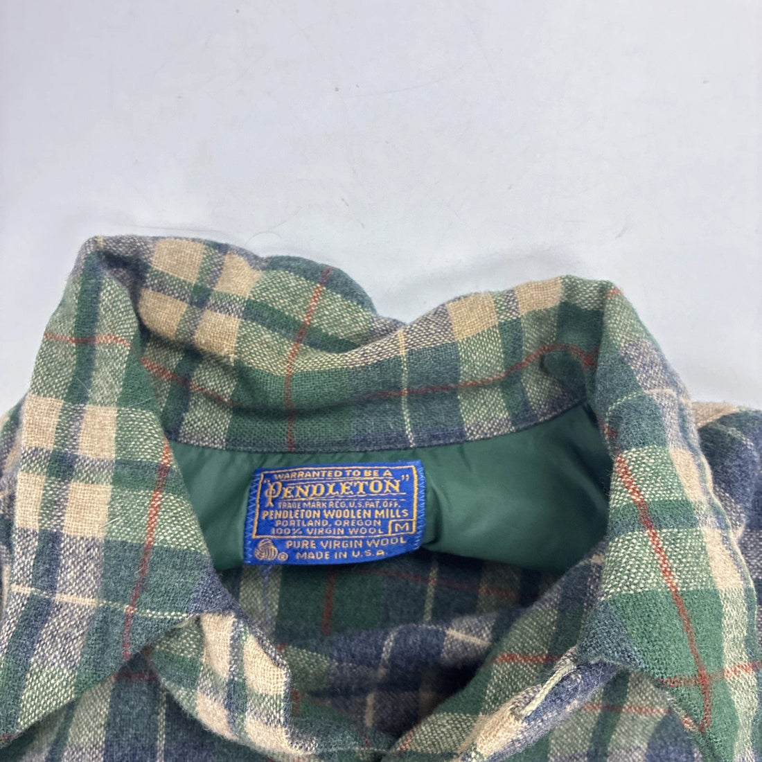 Vintage Pendleton Wool Board Button Up Shirt Size Medium Green Plaid