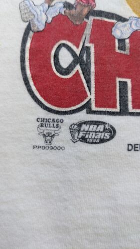 Vintage Chicago Bulls 6 Time Champions Caricature T-Shirt Medium 1998 90s NBA