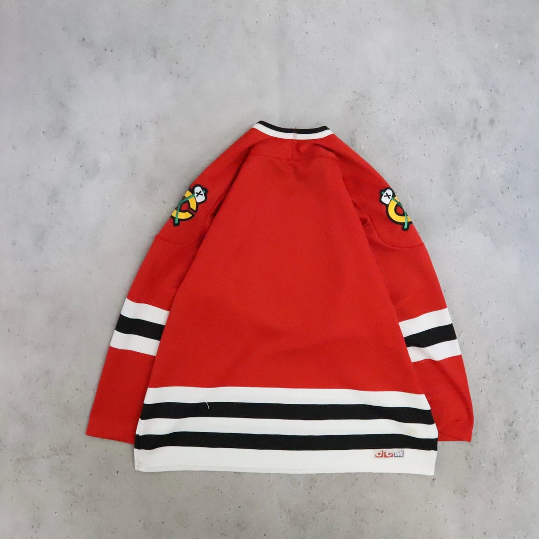 Vintage Chicago Blackhawks CCM Jersey Size XL NHL
