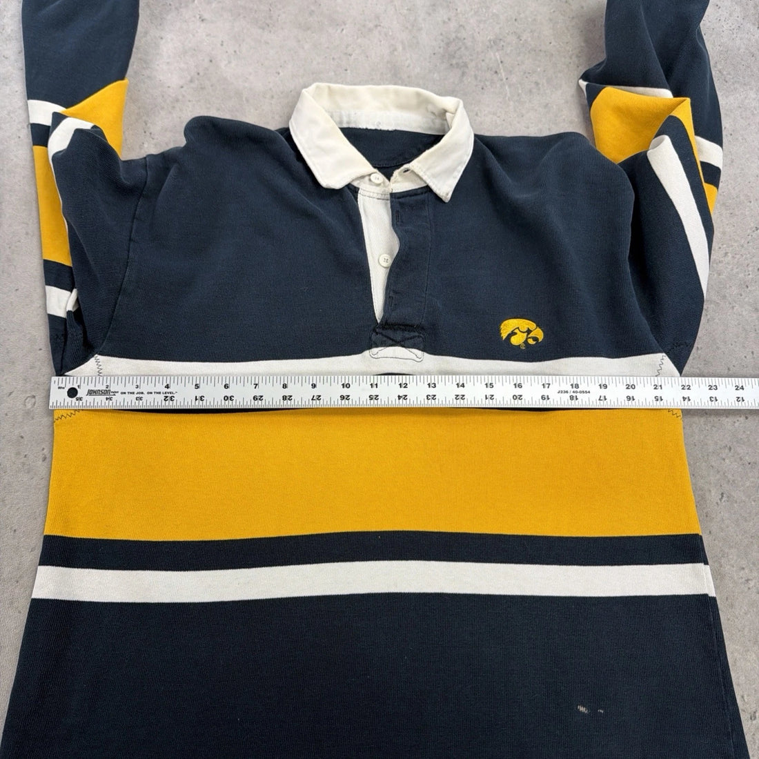 Vintage Iowa Hawkeyes Rugby Shirt Size Large NCAA